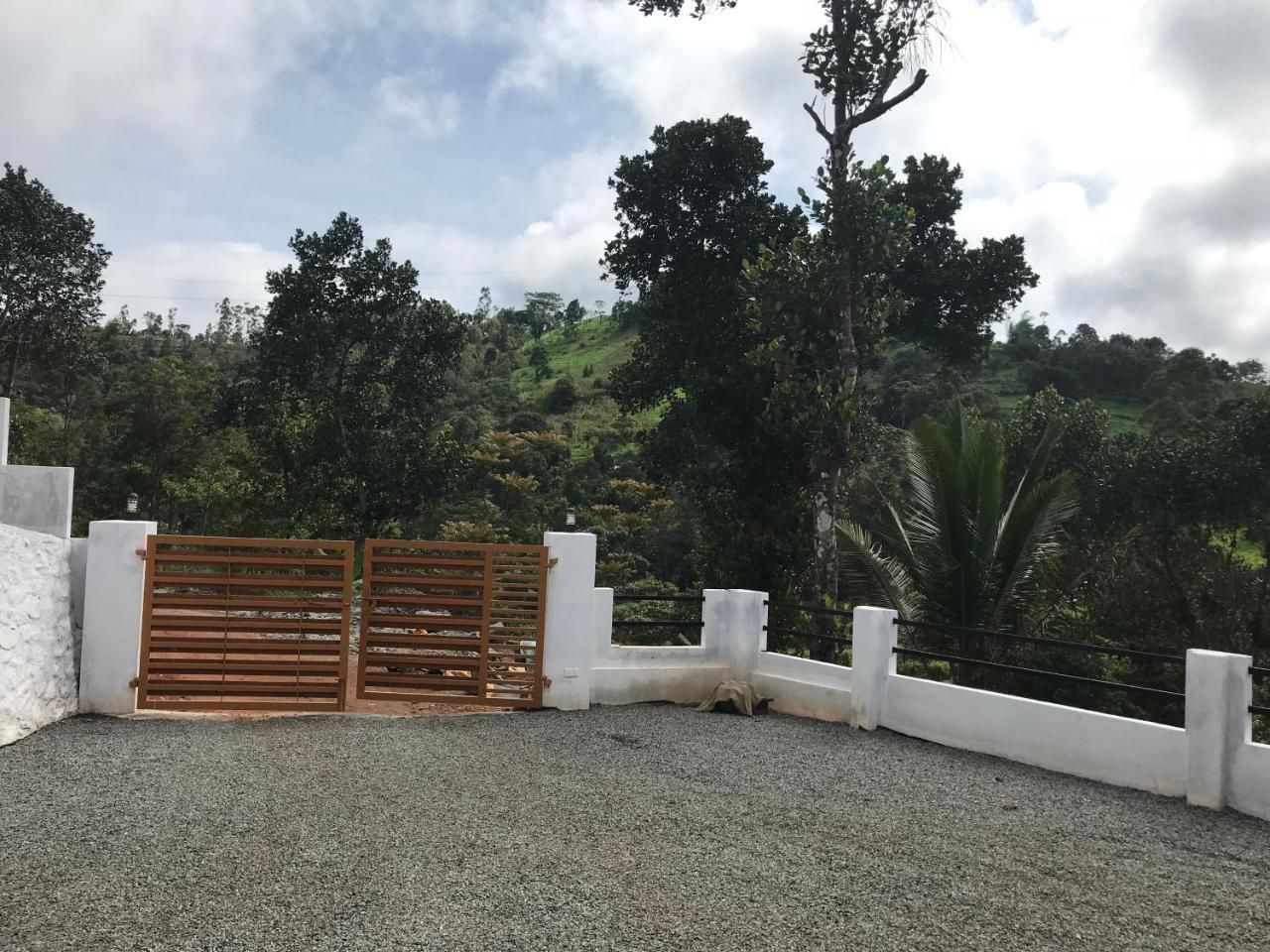 Friends Valley Home Stay Kattappana ภายนอก รูปภาพ